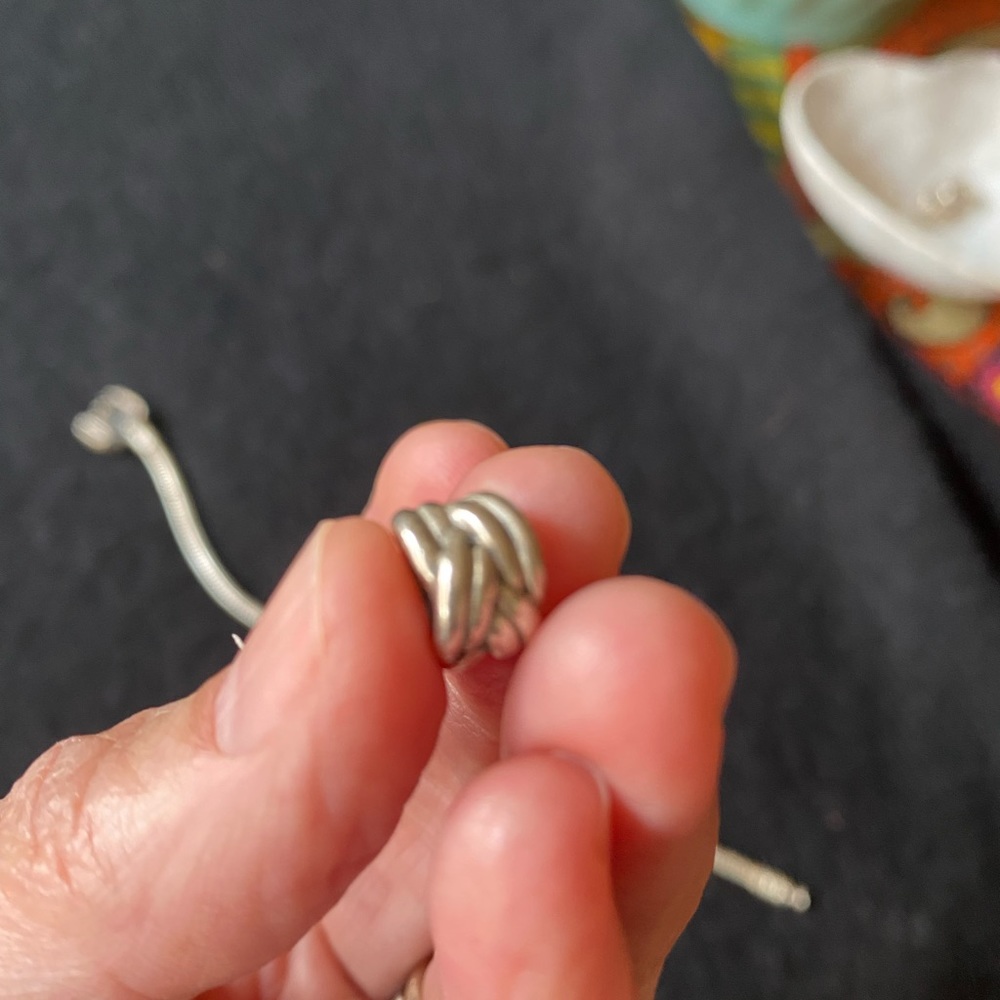 Sale💎Pandora Forget Me Knot Charm (retired)